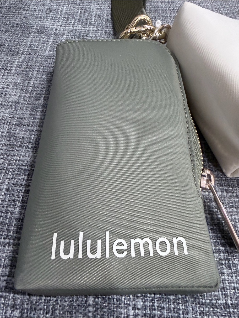 lululemon athletica Olive Green and Cream Double Pouch Wristlet with Strap - Picture 5 of 8
